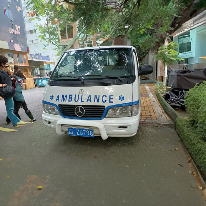 重庆市北碚救护车出租到重庆解放第三军医大学第二附属医院救护车出租 电话是多少