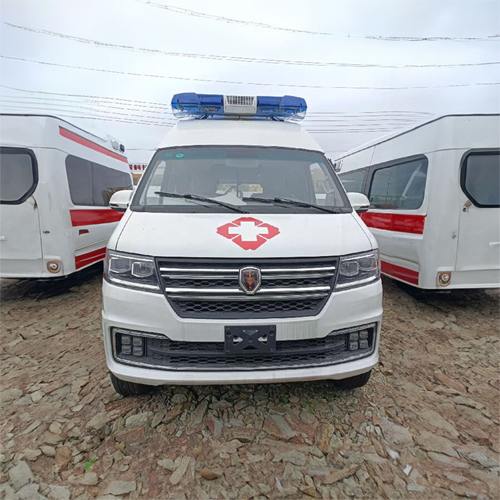 重庆南川私人救护车租赁到淮阳精神病防治院出租救护车一般多少钱一辆