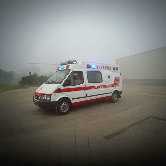重庆沙坪坝区120私人救护车租赁到重庆三峡中心医院百安分院哪里有长短途救护车出租