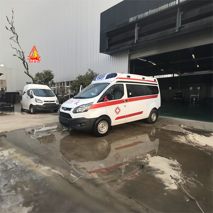 重庆渝中区租私人救护车转院到重庆陆特色医学中心救护车出租中心多少钱